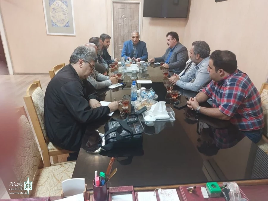 نشست مدیرکل ارشاد اردبیل با هیئت مدیره انجمن هنرهای نمایشی