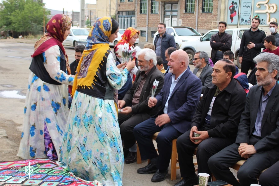 افتتاحیه جشنواره تئاتر طنز شادمانه