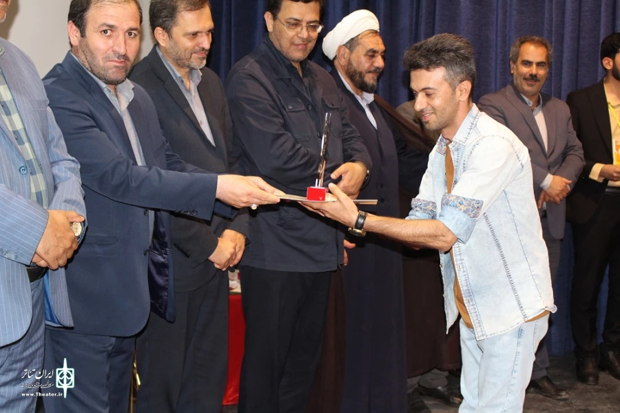 اختتامیه جشنواره تئاتر طنز شادمانه