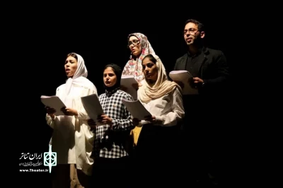 توسط گروه آران هنر مغان انجام شد:

اجرا خوانی «ما به زنان یک زندگی بدهکاریم» در پارس آباد