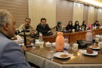 نشست هنرمندان تئاتر استان اردبیل با کاظم نظری/ عکس: محمدرضا باوفا و بهناز عظیمی