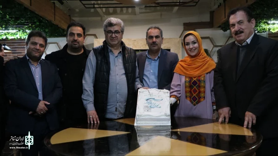 دورهمی هنرمندان تئاتر استان اردبیل