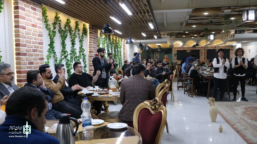 دورهمی هنرمندان تئاتر استان اردبیل/ عکاس: محمد رضا باوفا