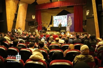 با برگزاری سومین جشن مهر سینما:

از تئاتری های فعال در حوزه سینما تجلیل شد