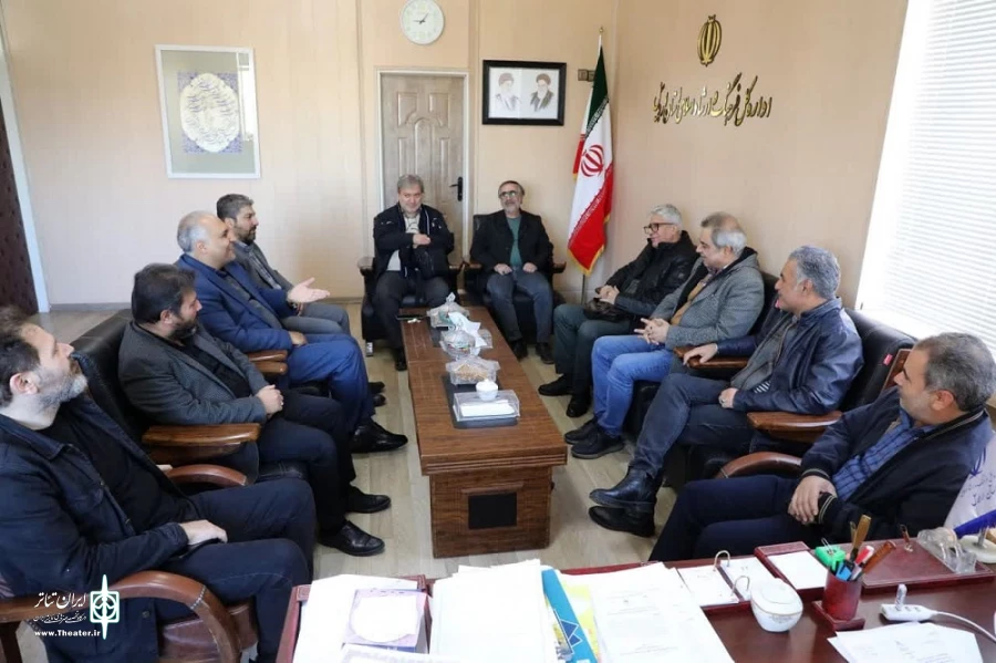 دیدار هیئت داوران با مدیرکل ارشاد اردبیل/عکاس: ولی الله ارجمند
