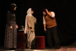 نمایش مبارک وارد می شود/ خلخال