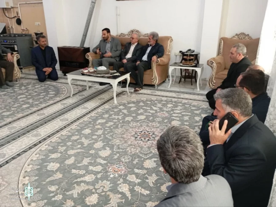 تقدیر از هنرمند تئاتر گرمی